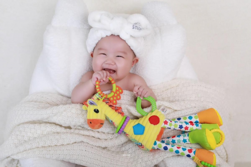 黄山1岁宝宝流鼻涕打喷嚏